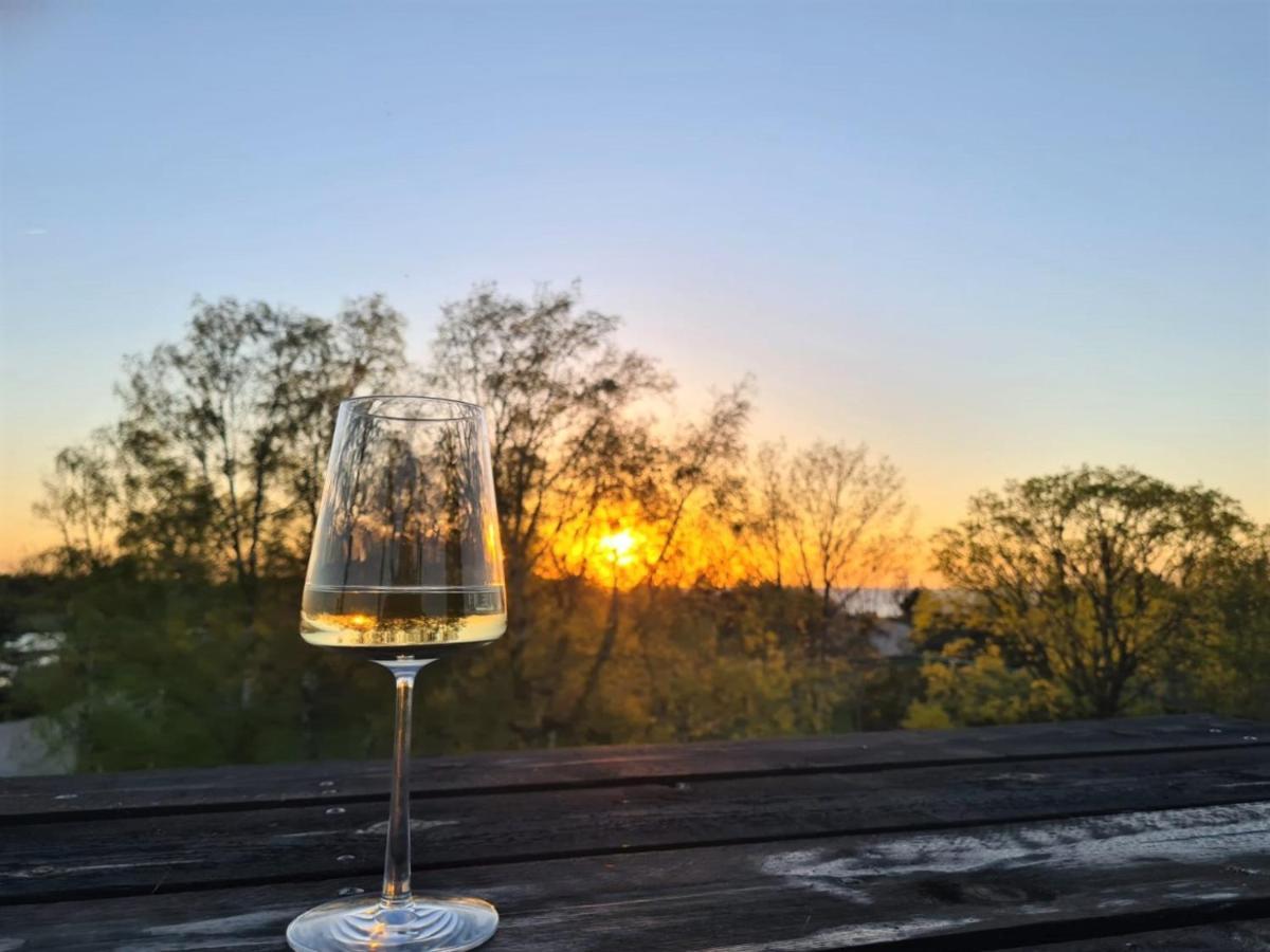 Otto Hotel & Sun Pāvilosta エクステリア 写真